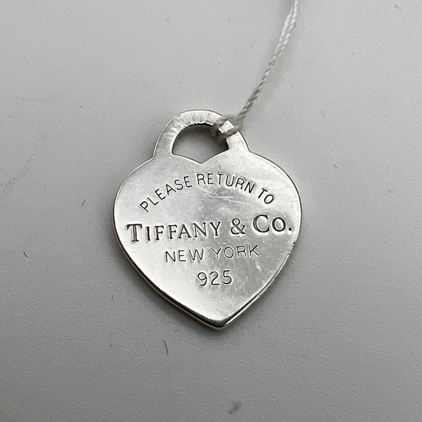 Tiffany & Co Please Return To Tiffany Heart Pendant – Elite HNW