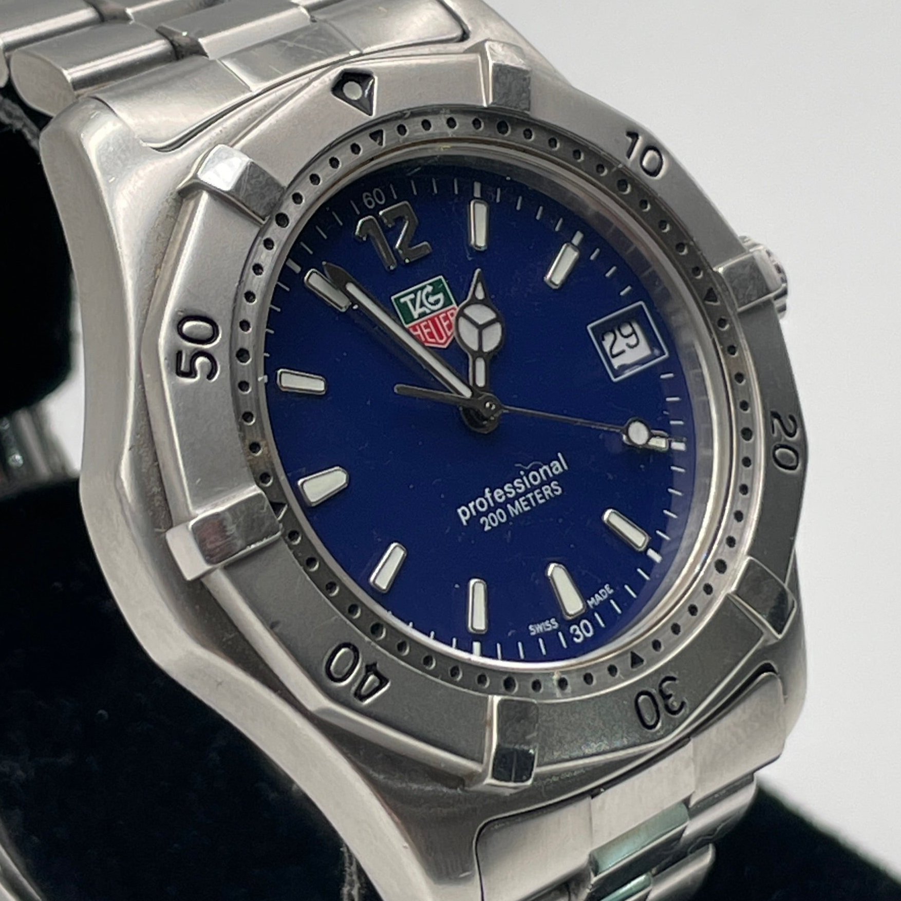 Tag Heuer Professional 200 Blue Dial – Elite HNW - High End Tag Heuer Professional 200 Blue Dial – Elite HNW - High End