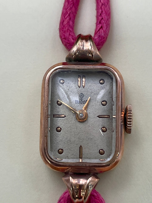 Ladies Vintage Tudor Mechanical Watch 18ct Yellow Gold Case