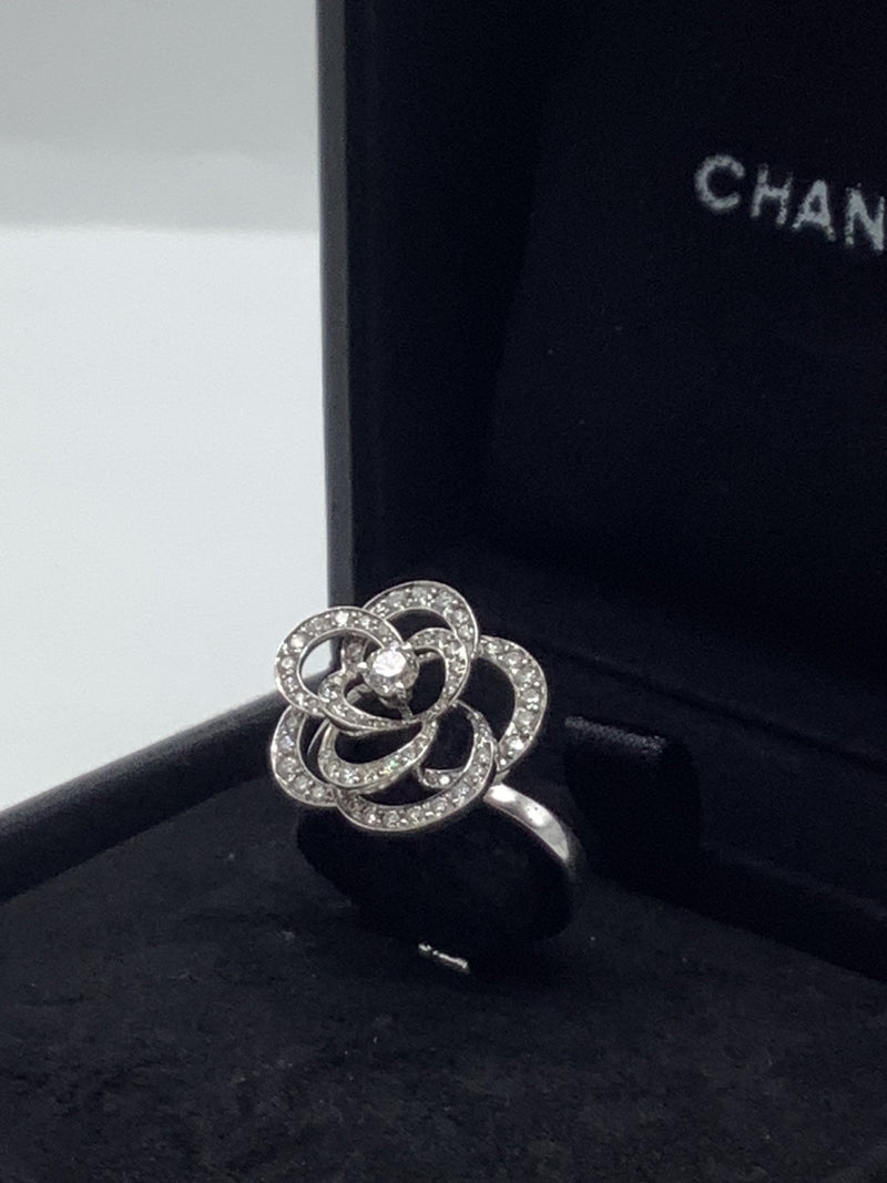 Chanel Fil de Camélia Ring