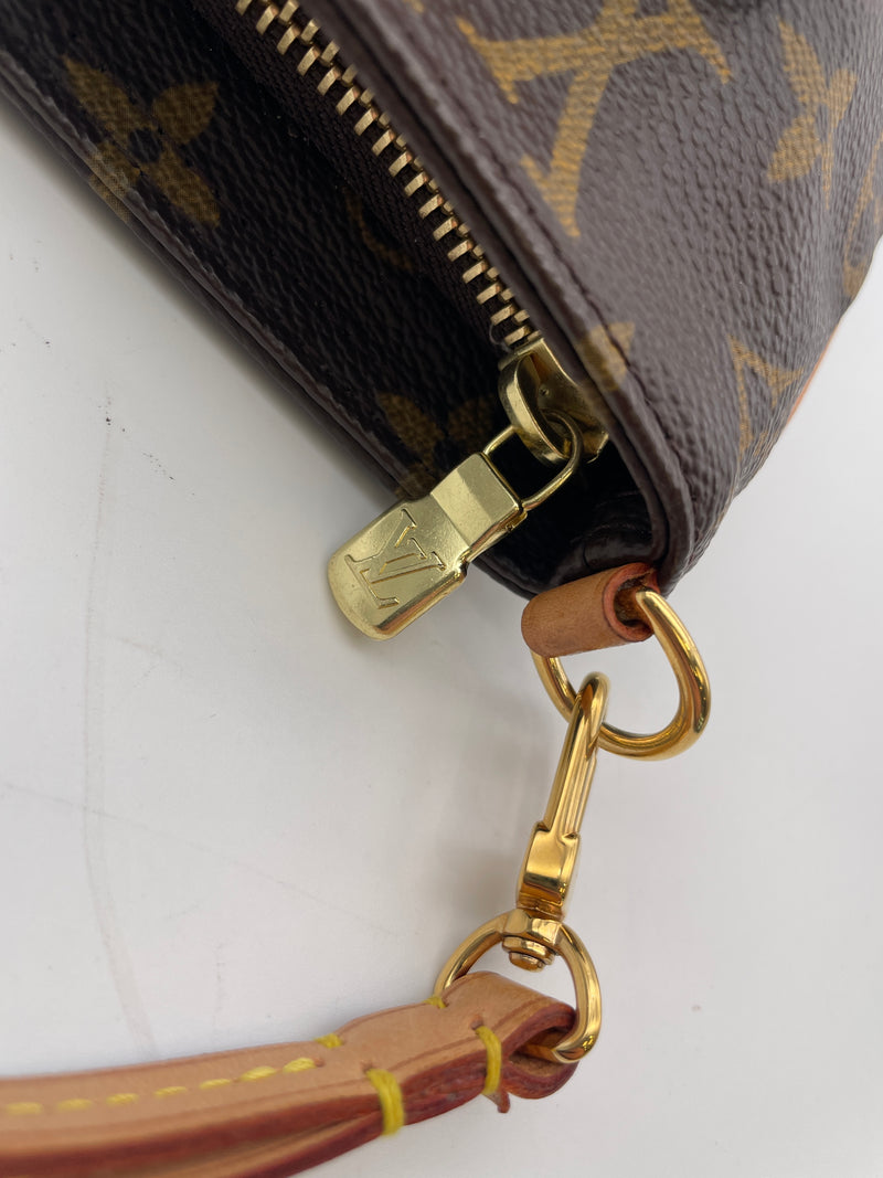 Louis Vuitton Ladies Multi-Purpose Bag