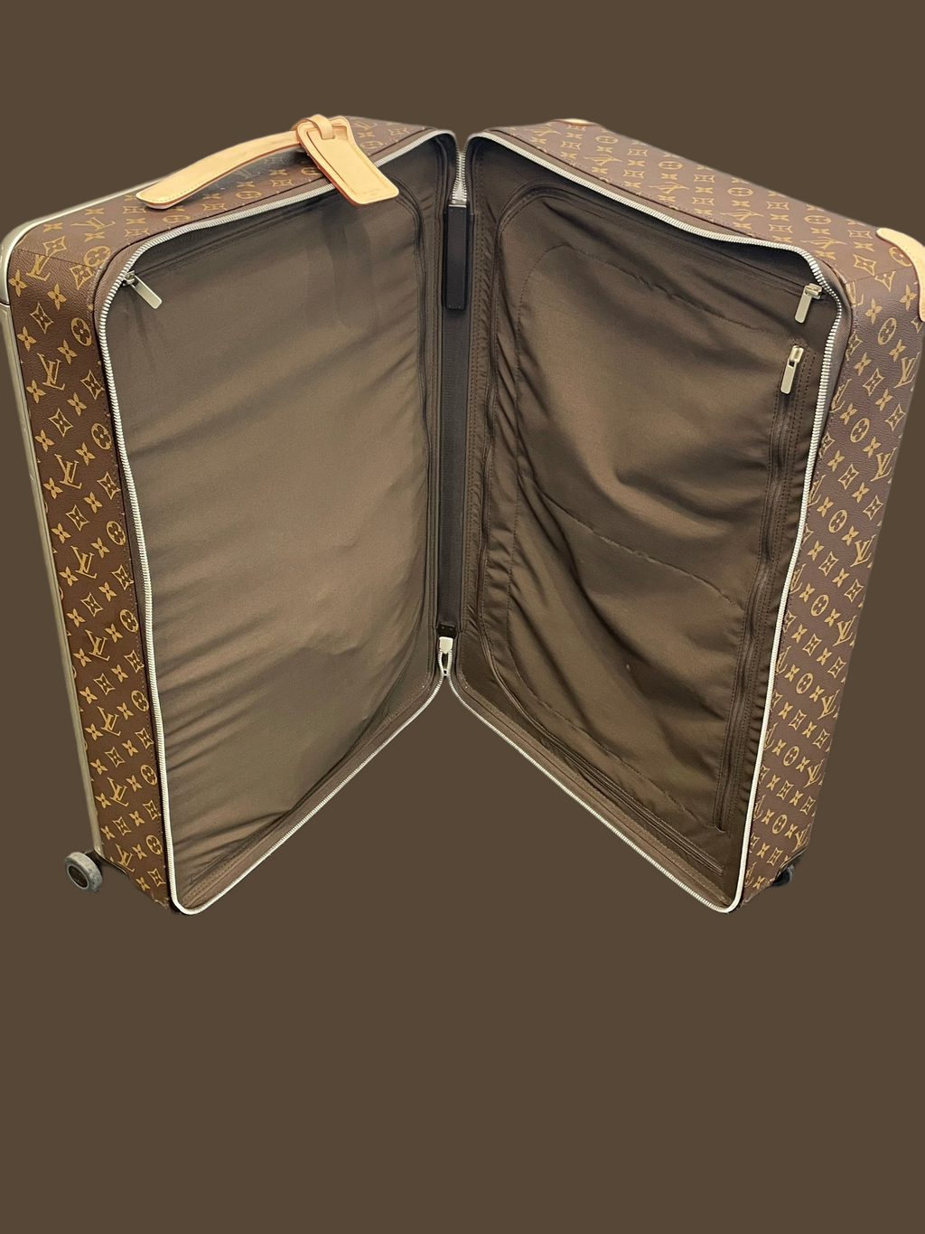 Horizon 70 louis vuitton price sales