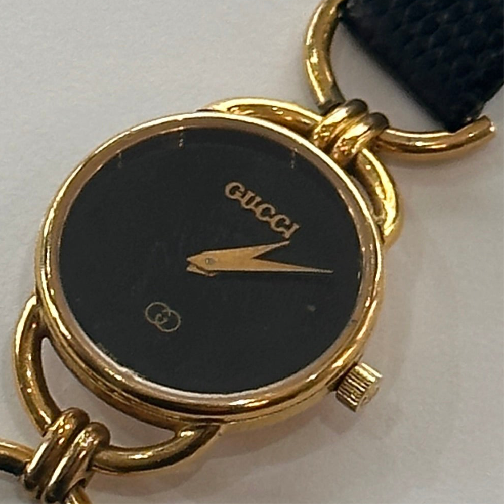 Vintage Ladies Gucci Watch 6000L
