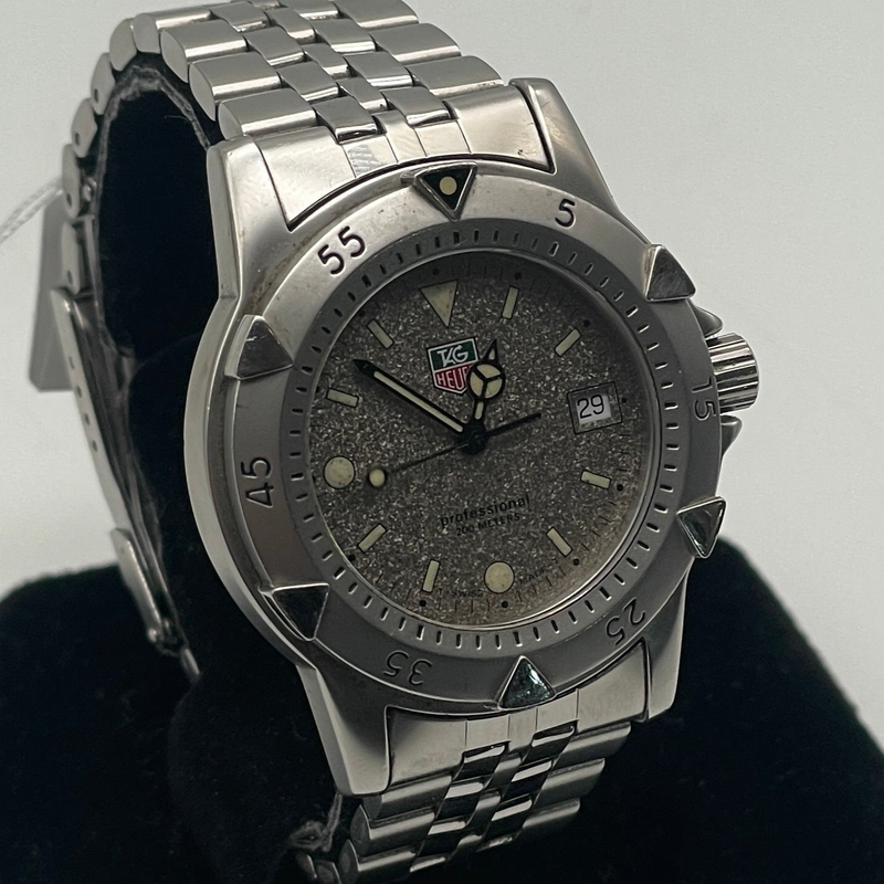 Tag Heuer Professional 200 – Elite HNW - High End Watches