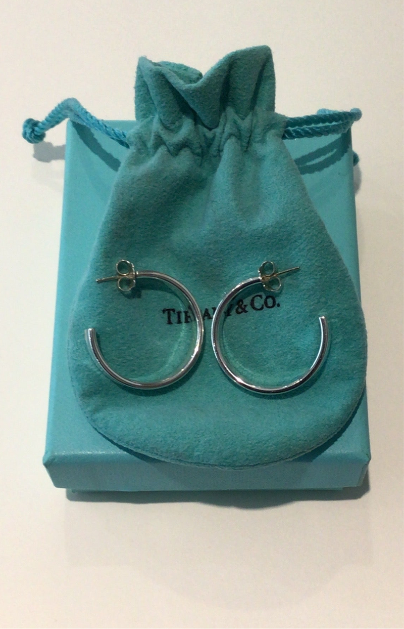 Tiffany & Co 925 Open Hoop Earrings – Elite HNW - High End Watches