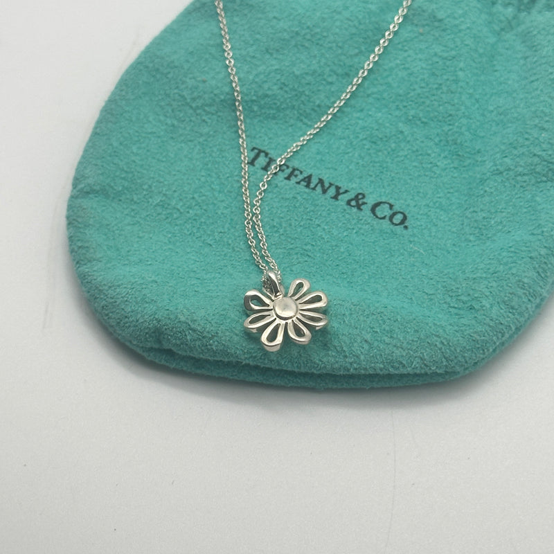 Tiffany & Co. Paloma Picasso Daisy Pendant – Elite HNW - High End
