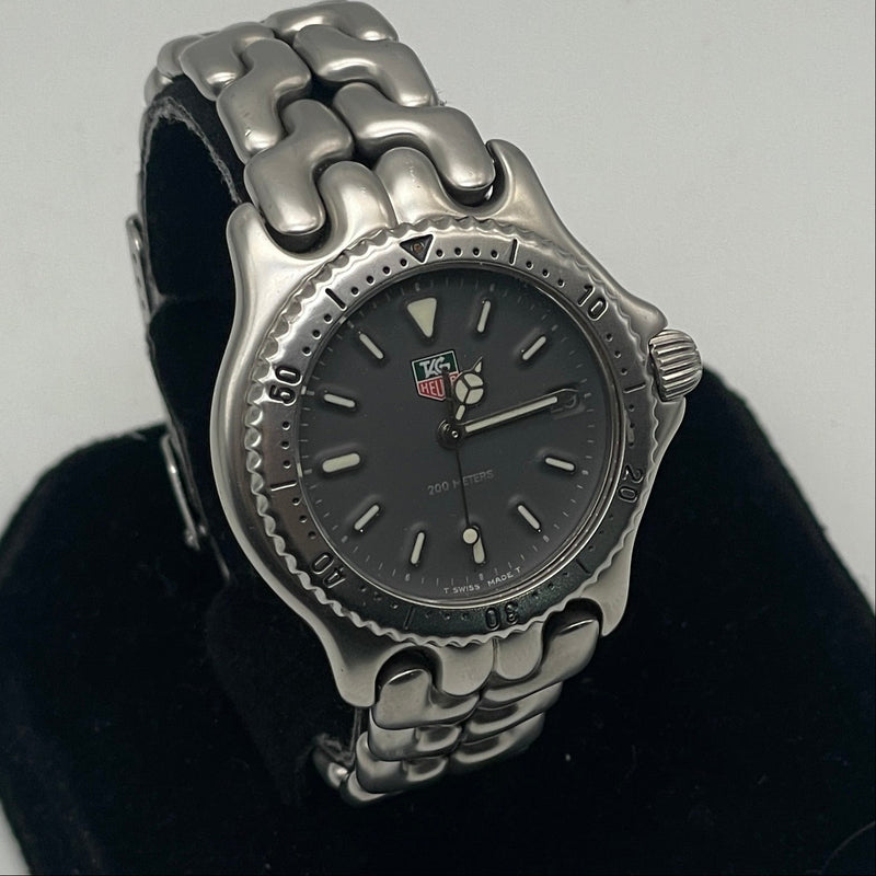 美品 TAG HEUER PROFESSIONAL 200クオッツ Tag Heuer Professional 200 Grey Dial, Lobster Bracelet – Elite HNW