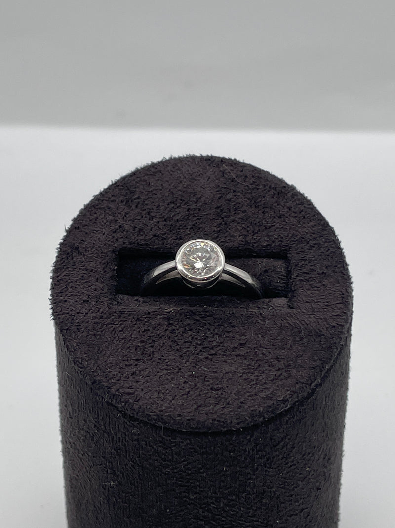Mappin & Webb Solitare Diamond Ring