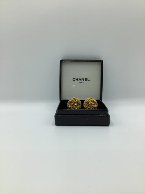 Chanel Vintage Interlocking CC's Clip On Earrings