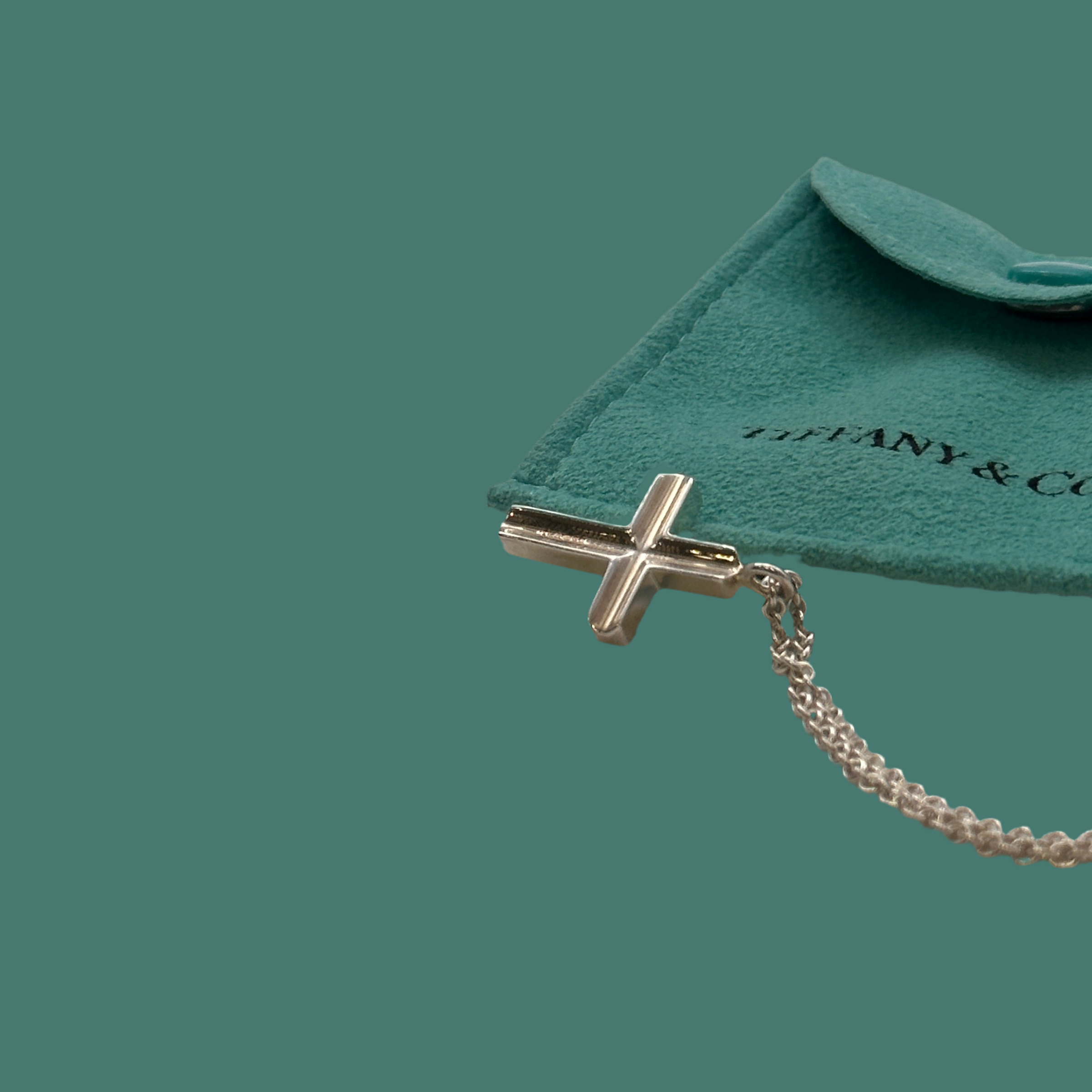 Tiffany & Co Cross Pendant Necklace – Elite HNW - High End Watches Tiffany & Co Cross Pendant Necklace – Elite HNW - High End Watches