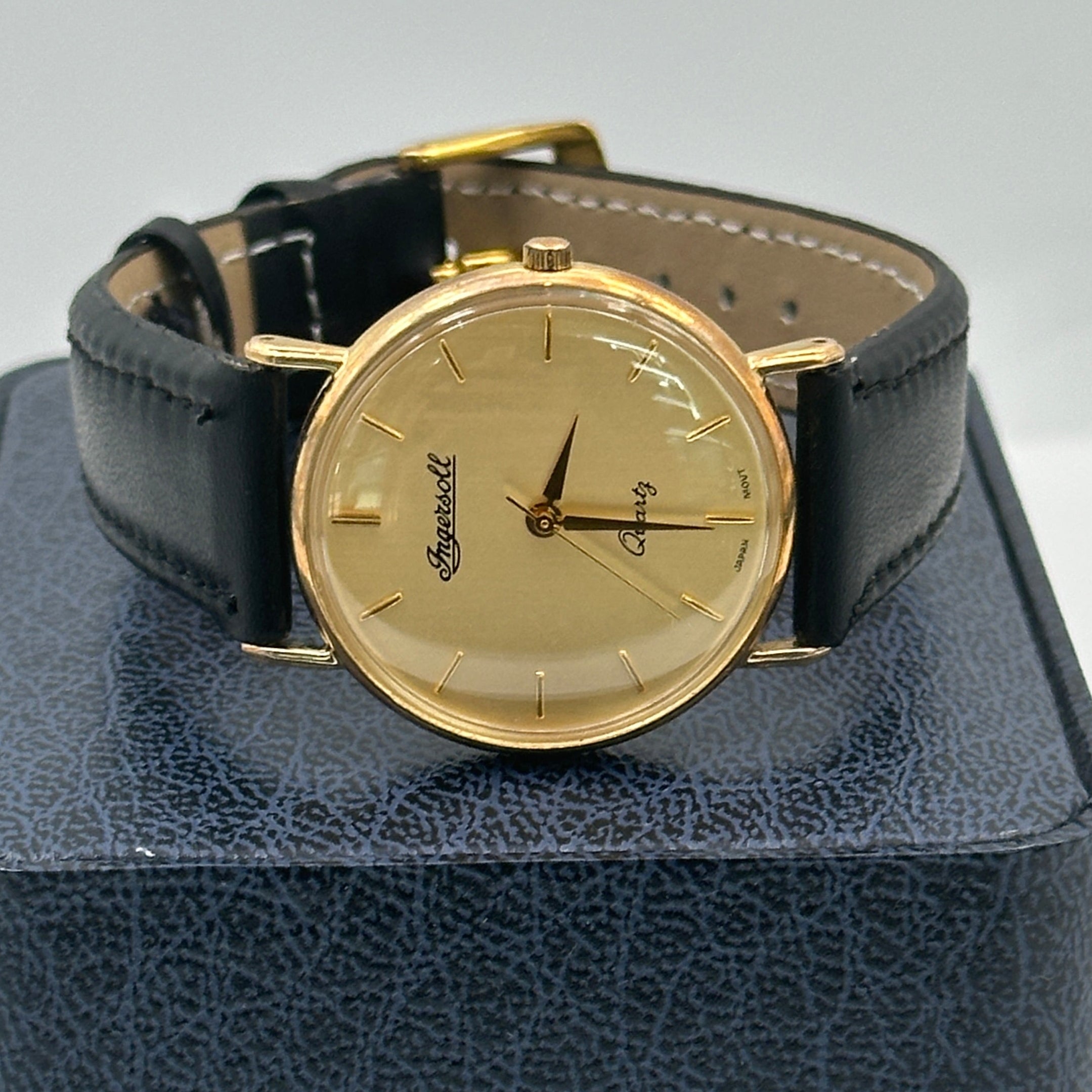 mens gold plated dress watch Seiko Crown Manual Wind Dress Watch 14K Gold Plate Mens wrist 19cm