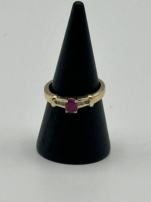 9ct Yellow Gold Ruby & Diamond Dress Ring