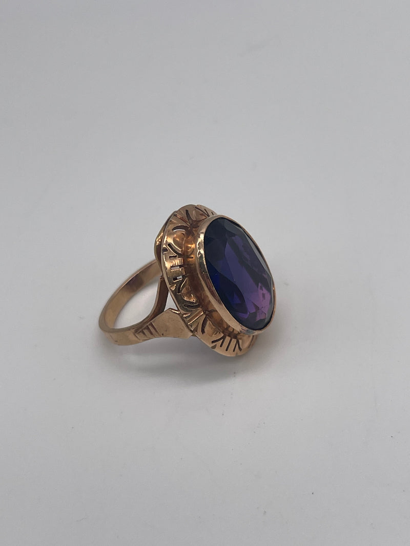 Gold And Amethyst Ring