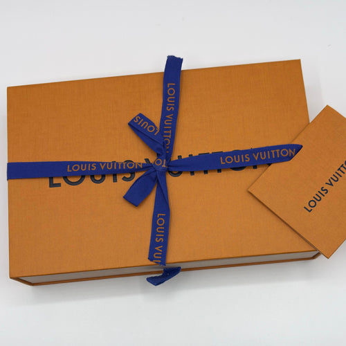 Louis Vuitton Clasp Purse - like new