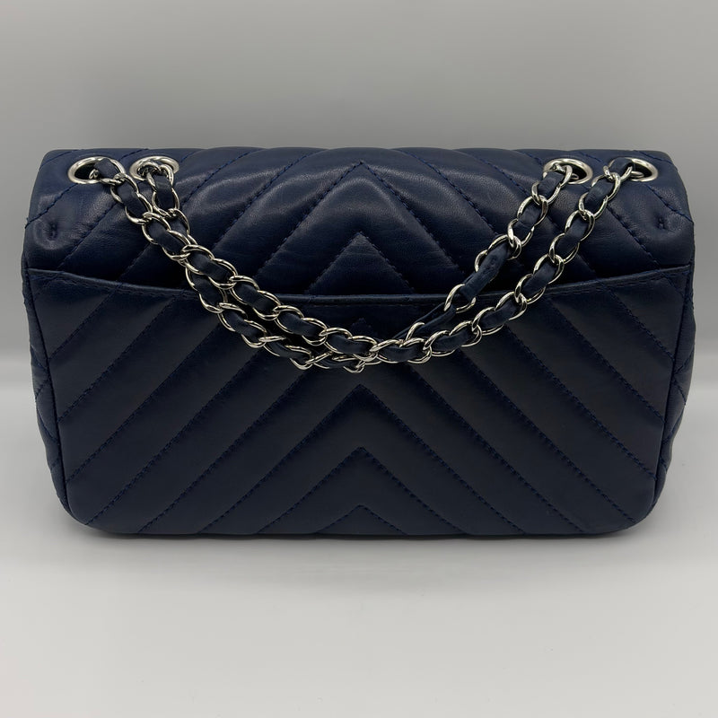 Chanel Medium Navy Blue V Flap Handbag – Elite HNW - High End