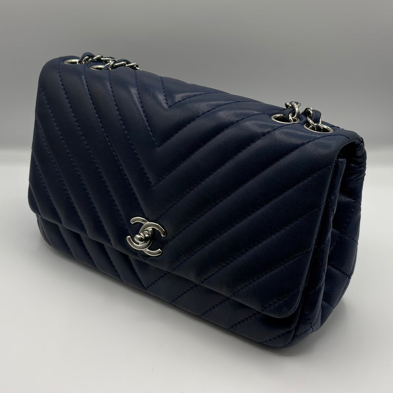 Chanel Medium Navy Blue V Flap Handbag – Elite HNW - High End