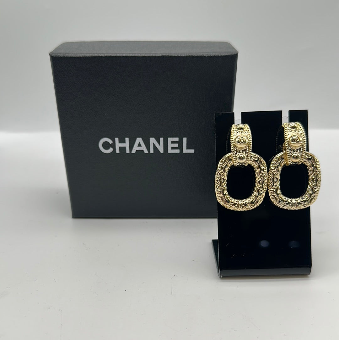 Chanel Womens Vintage CC Logo Gold Pink White Pearl Hoop Drop Dangle  Earrings