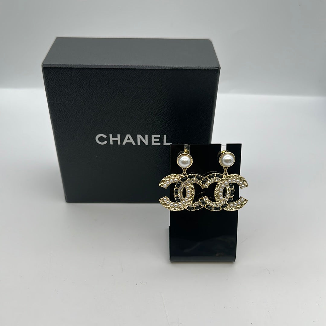 Chanel Pearl Earrings worn by Christine Quinn as seen in Selling