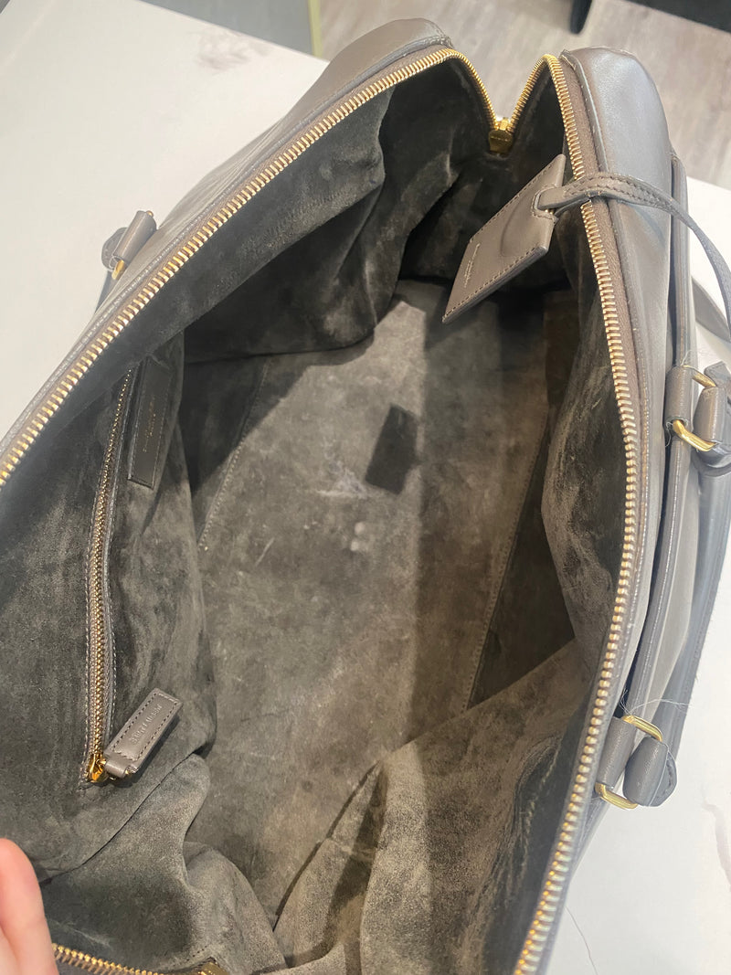 Yves saint 2025 laurent weekend bag