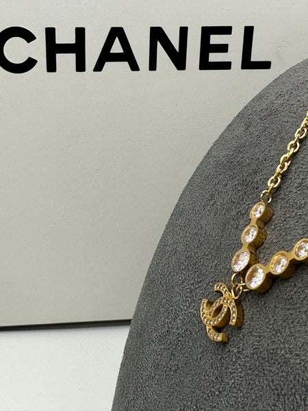 Chanel Small Necklace with Interlocking C Diamanté Logo – Elite HNW ...