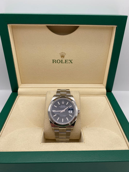 Rolex Datejust 41mm Smooth Bezel Black Dial