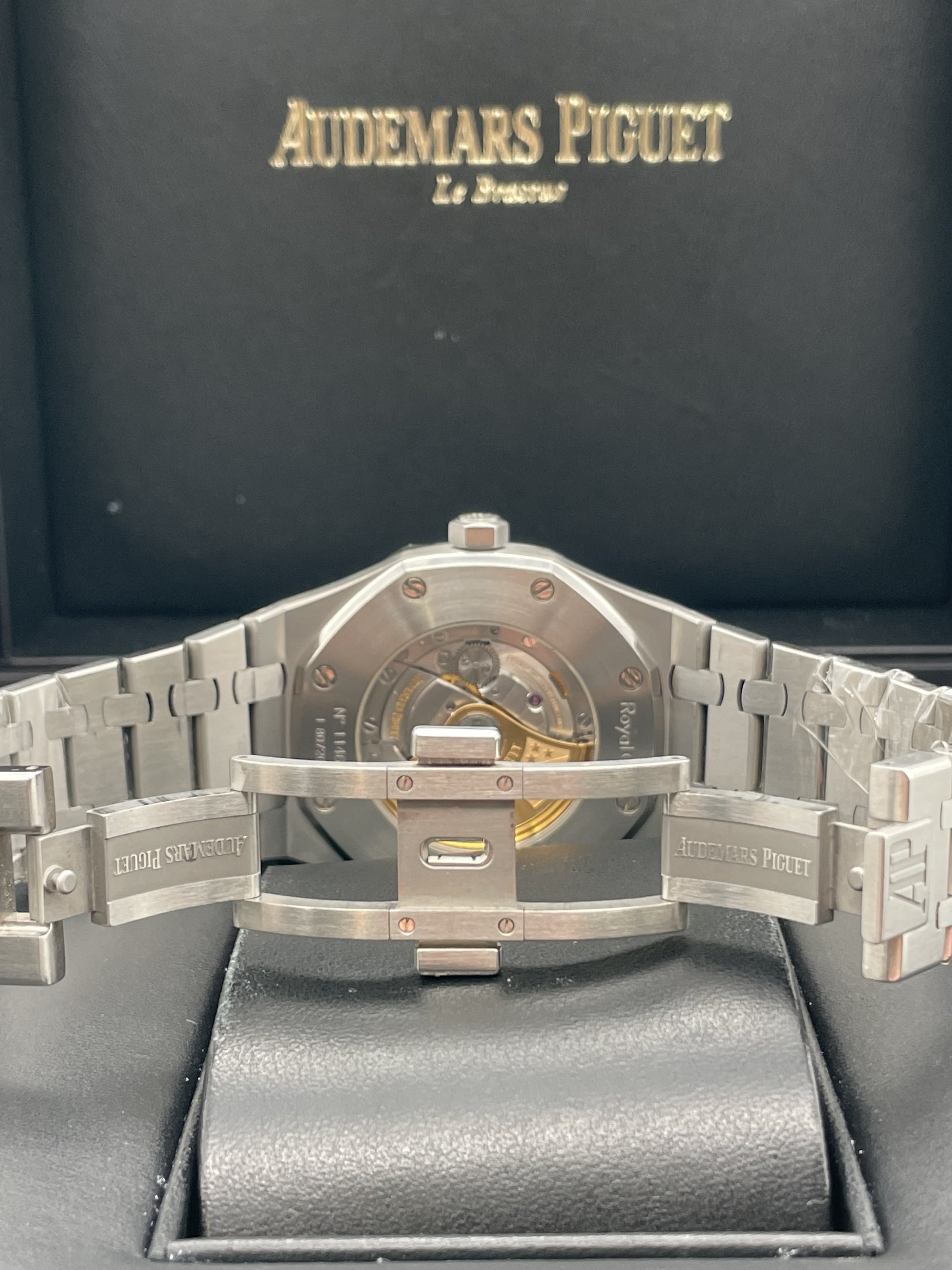 Audemars Piguet Royal Oak Selfwinding Chronograph – Elite HNW - High End  Watches, Jewellery & Art Boutique