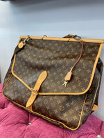 Louis Vuitton Hunting Bag