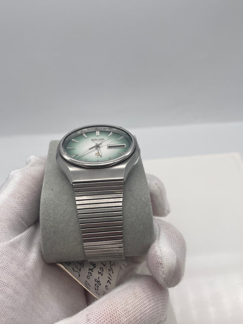 Seiko 0703-8040 Day Date Stainless Steel Elnix Mens Watch