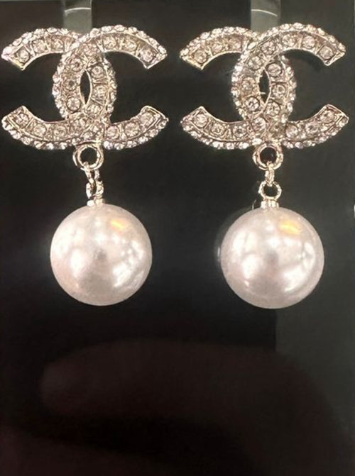 Chanel CC Gold -Tone Earrings Drop With Pearl
