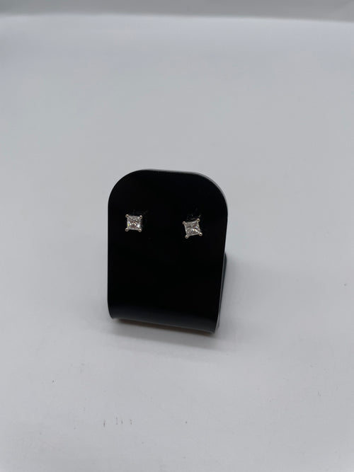 18ct White Gold Women's Diamond Studded Earrings