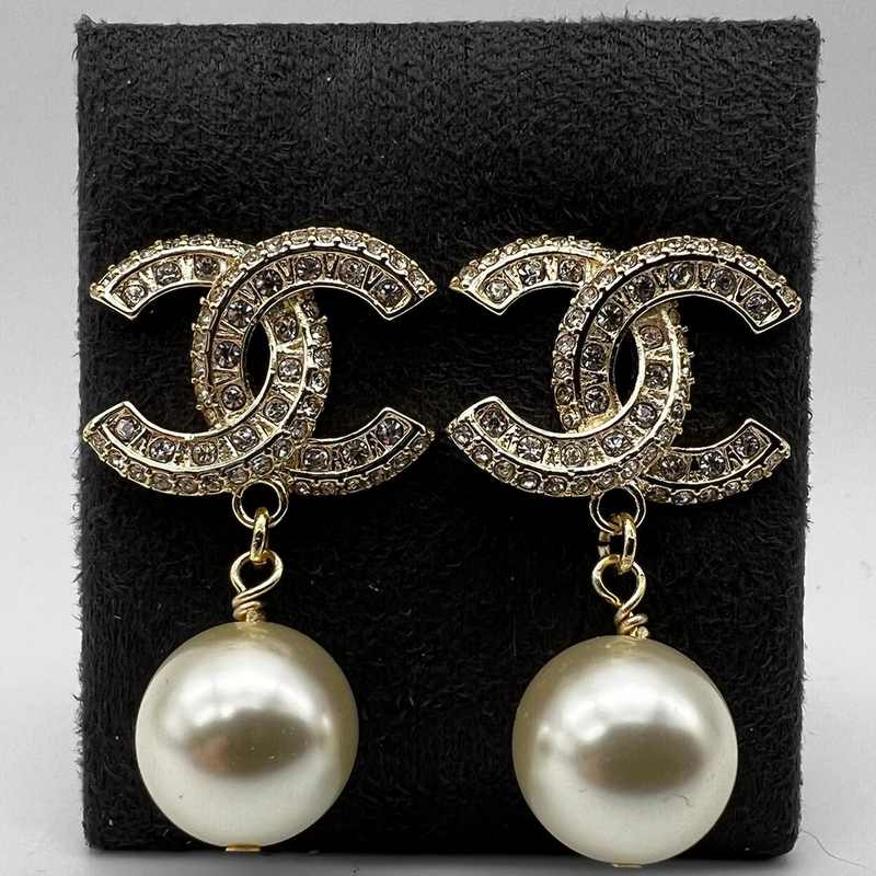 Chanel CC Earrings with Pearl Drop Down – Elite HNW - High End