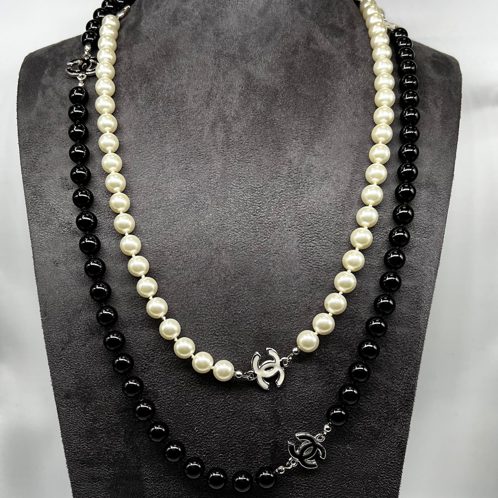 Buy PreOwned Chanel Black Enamel and Pearl Beaded Camellia Phenomenal Leaf  Necklace  Affordable Luxury