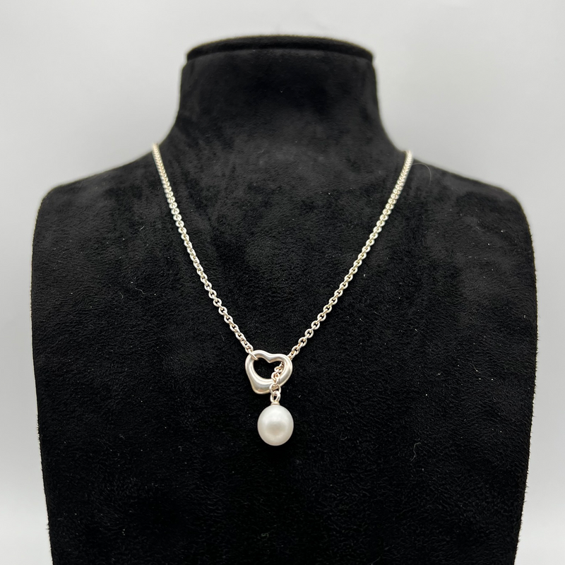 Tiffany & Co. Elsa Peretti® Open Heart Lariat Necklace in Silver with Pearl