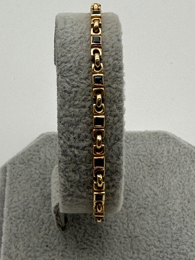 18ct  Yellow Gold Sapphire Bracelet.