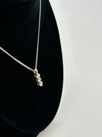 18ct Whit Gold Diamond Necklace