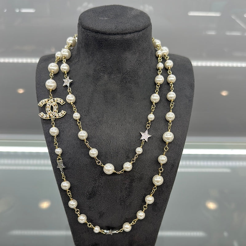 Chanel Pearl Necklace - Luxe Du Jour
