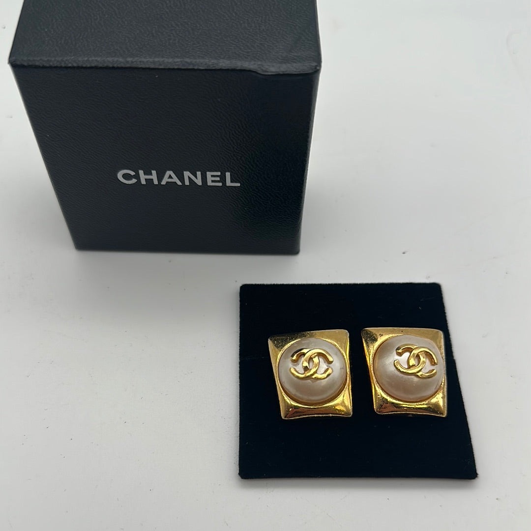 Vintage Chanel Earrings – Elite HNW - High End Watches, Jewellery