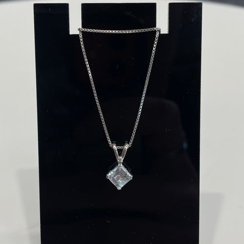 White Gold Topaz Pendant