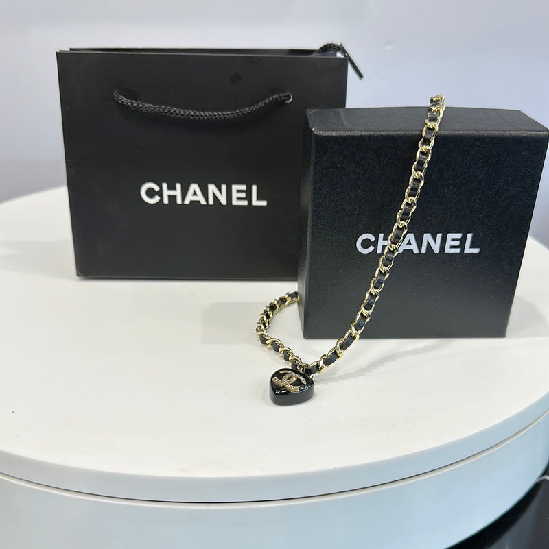 Chanel Leather Necklace – Elite HNW - High End Watches, Jewellery & Art  Boutique