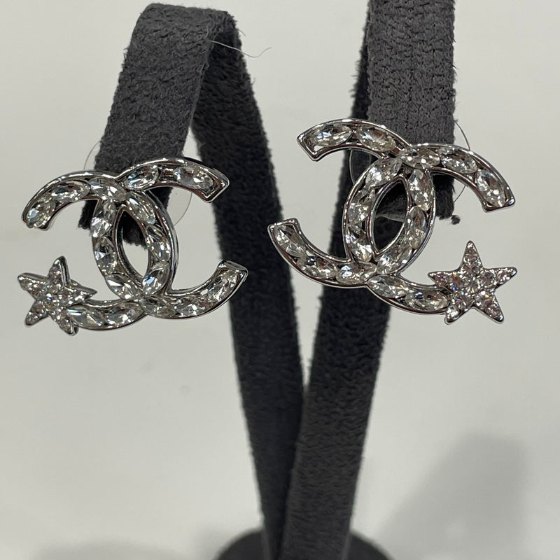 Chanel earrings with star deals