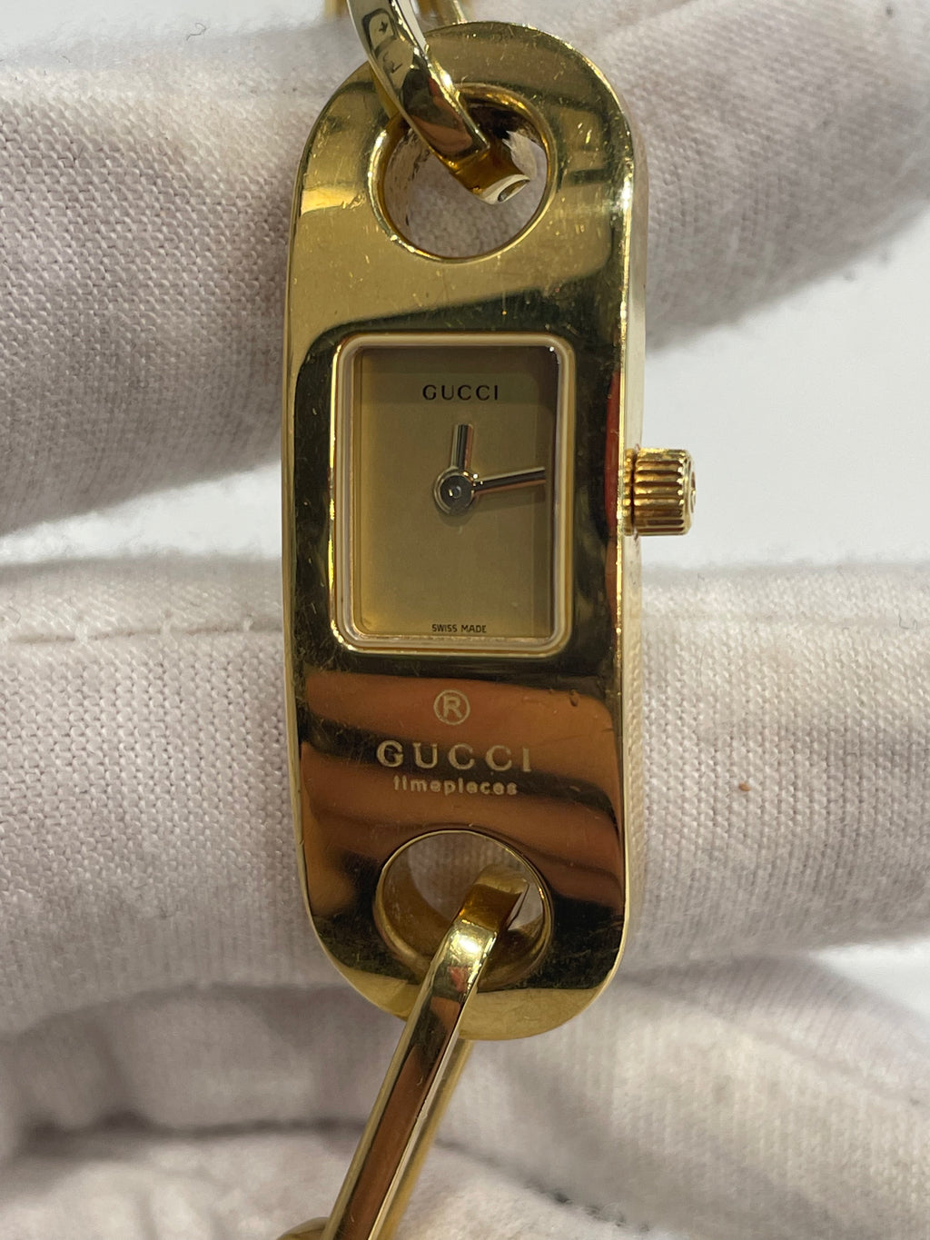 Gucci bangle hot sale watch price